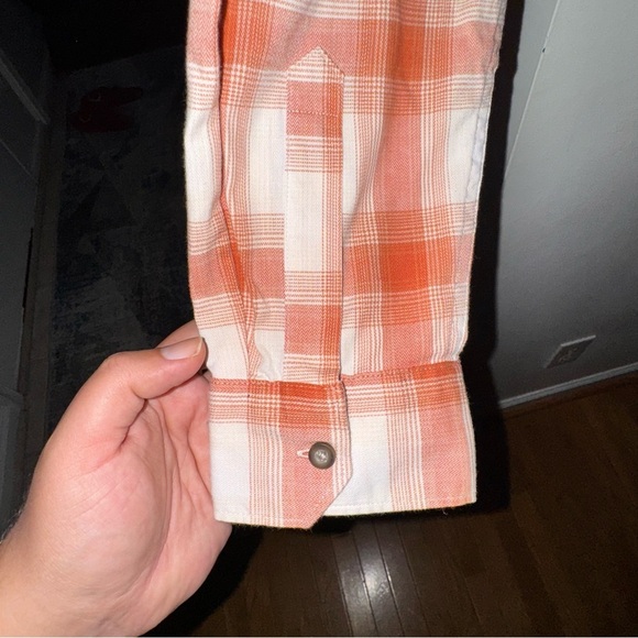 Wrangler® Men's Slim Fit Long Sleeve Woven Twill Shirt Size L, NWT - Picture 6 of 13